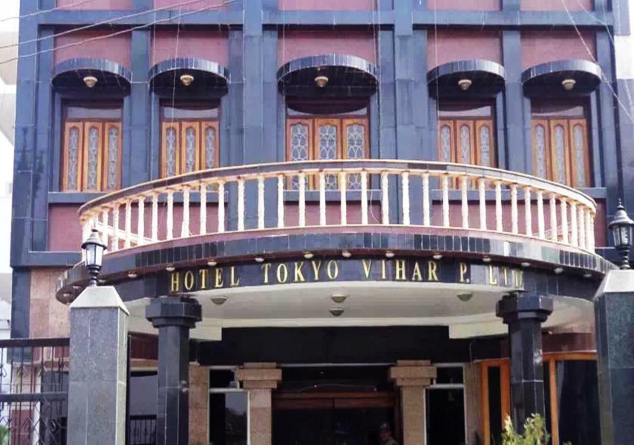Hotel Tokyo Vihar بود جايا المظهر الخارجي الصورة
