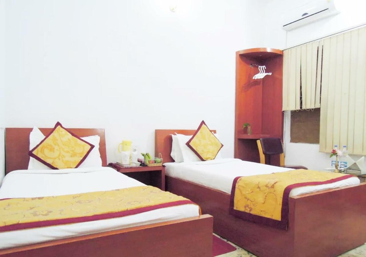 Hotel Tokyo Vihar بود جايا المظهر الخارجي الصورة